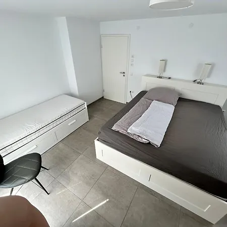 Menge Apartment