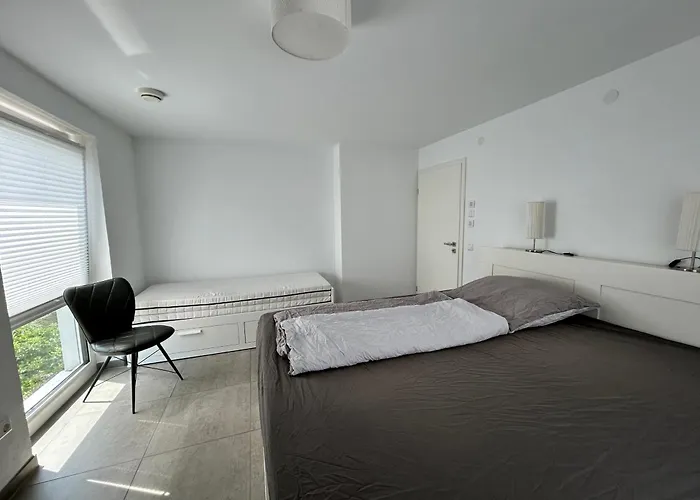 Menge דירה Obersulm